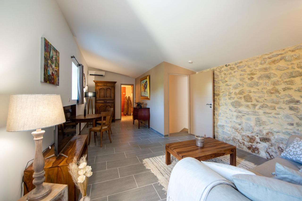 La Maison De Livia, Chambres D'Hotes, Piscine Chauffee, Proche Uzes, Nimes, Ales Sauzet  Eksteriør billede
