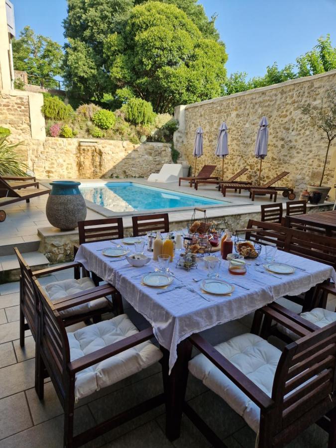 La Maison De Livia, Chambres D'Hotes, Piscine Chauffee, Proche Uzes, Nimes, Ales Sauzet  Eksteriør billede