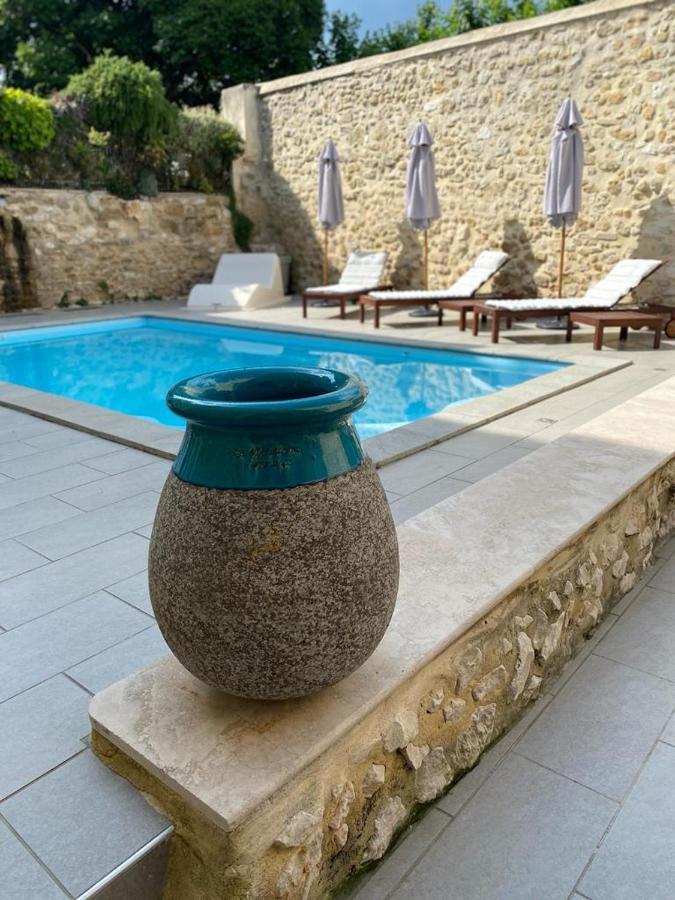 La Maison De Livia, Chambres D'Hotes, Piscine Chauffee, Proche Uzes, Nimes, Ales Sauzet  Eksteriør billede